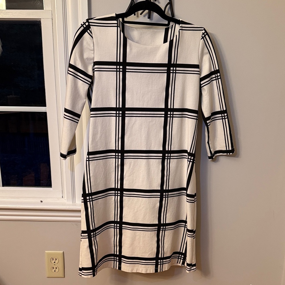 MAHI GOLD Black and White Plaid Long Sleeve Dress